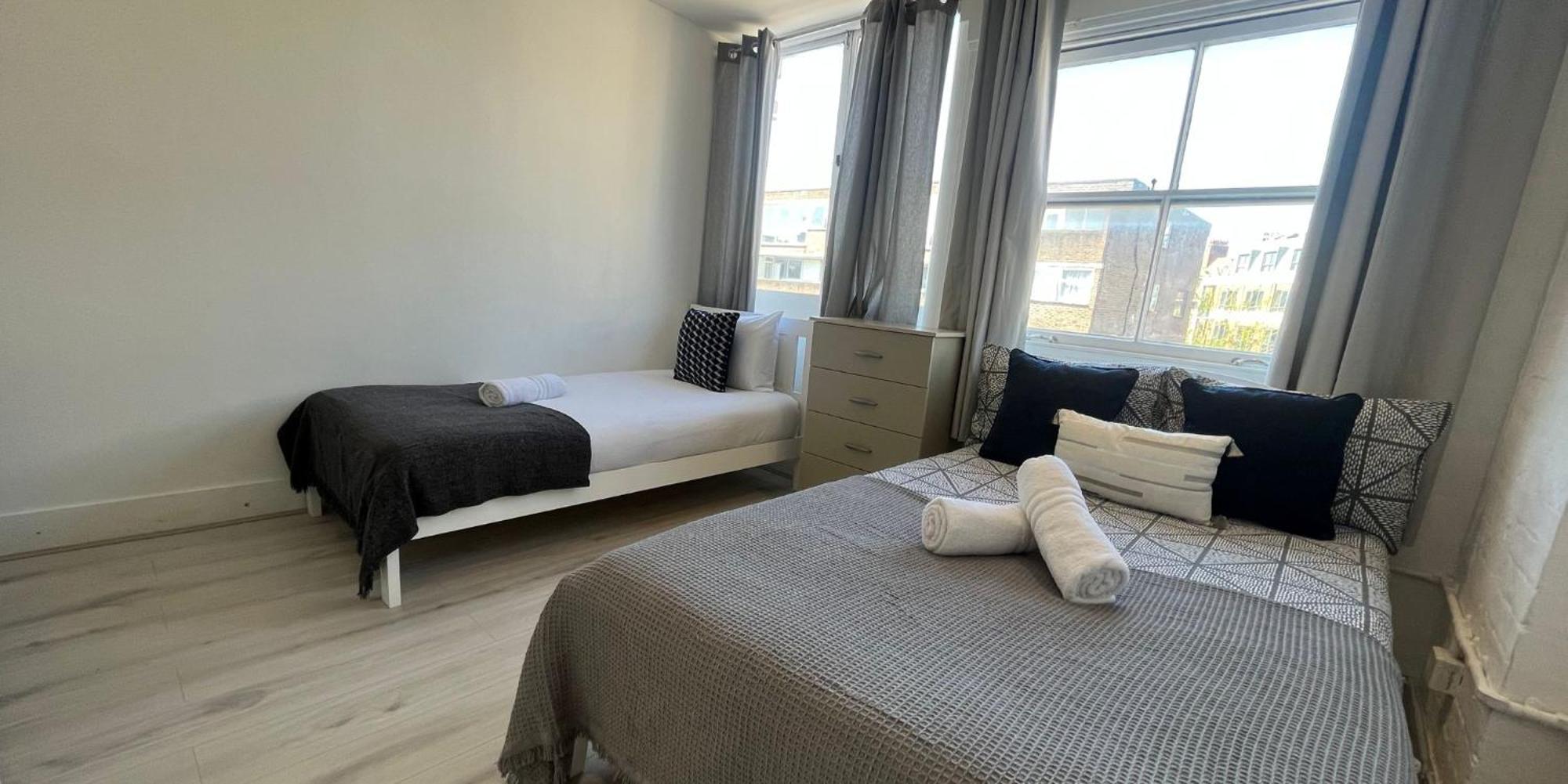 Nifty 2 Bedroom Flat In Goswell Rd Лондон Экстерьер фото